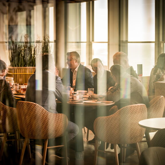 Collega's bewonderen displays in Portlantis