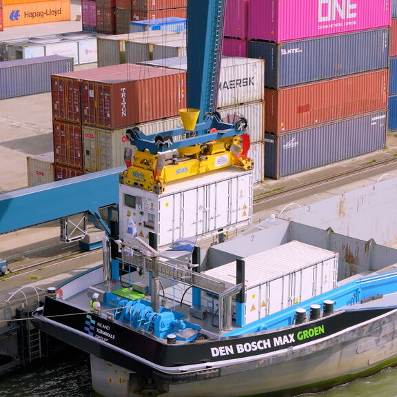container binnenvaartschip